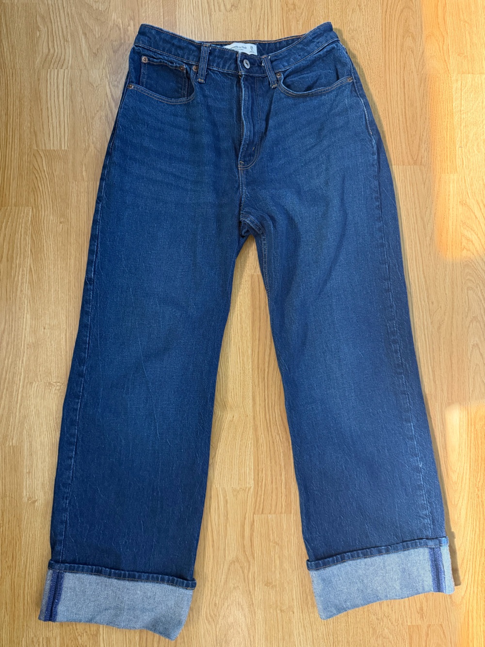 Abercrombie & Fitch Curve Love High Rise 90s Relaxed Cuffed Hem Jeans
